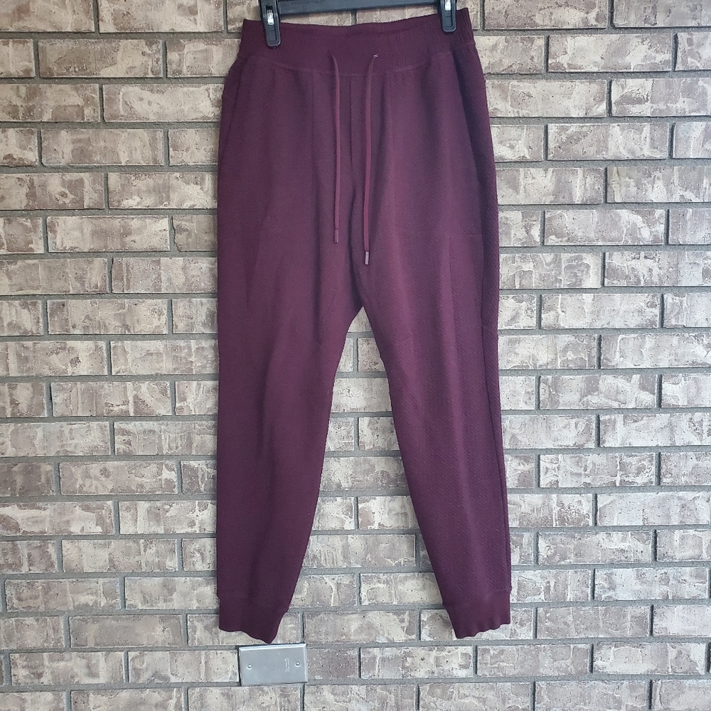 Lululemon Bubble Dot joggers women's drawstring pants